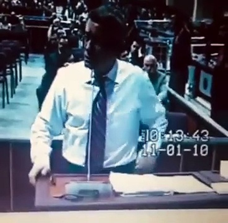 Sedat Peker kendisini sorgulayan polisi saygıyla uğurladı. İki twit paylaştı geri çekmedi