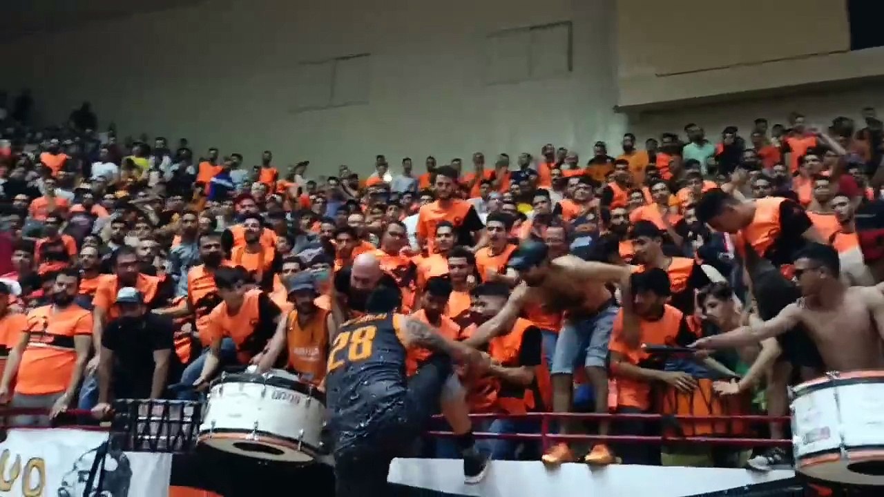 Şam'daki Türk basketbolcu Soylu'ya cevap verdi: 'Sayın bakan Suriyelileri ölüme gönderemeyiz diyorsun, burada öyle bir şey yok'
