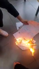 Seçim başlamadan tutanak tutuldu. CHP'nin itirazı üzerine tutanaklar yakıldı