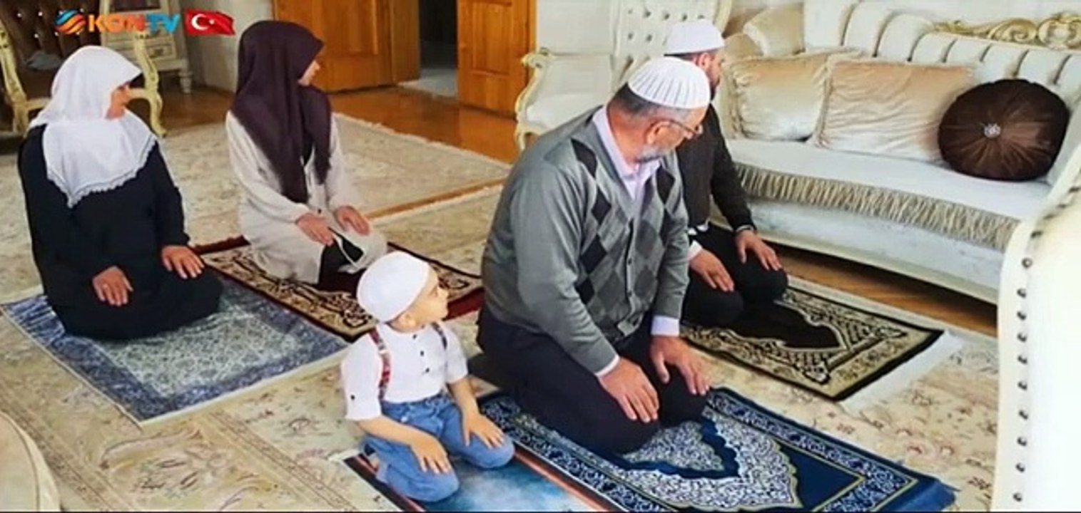 Ezan ve türban yasaklandı diyerek halkı galeyana getiren program yayınladılar. Müslümanlıkta yalan söylemek iftira atmak var mı