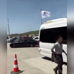 Taraftarlardan HÜDA PAR Genel Başkanına sert tepki: Hizbullahçılar, gideceksiniz!