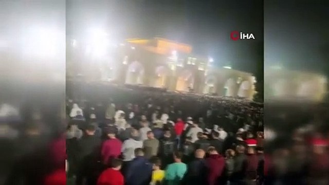 Mescid-i Aksa'da 200 bin Müslüman teravih namazı kıldı