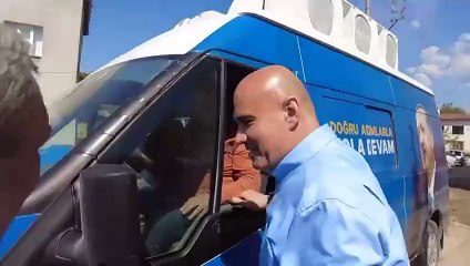 İYİ Partili Turhan Çömez AKP seçim arabasına girerek oy istedi