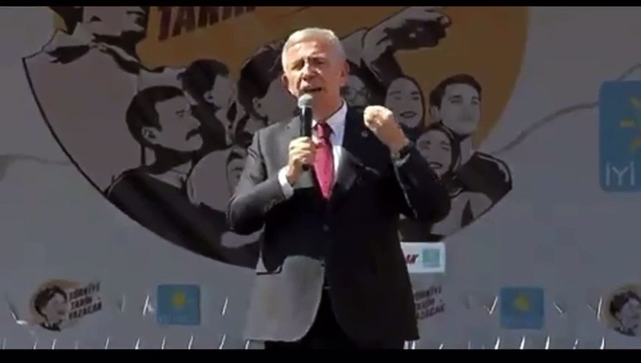 Mansur Yavaş sordu: En iyi cep telefonunu istemek, en iyi evlerde oturmak, en iyi kıyafeti giymek gençlerin hakkı değil mi?