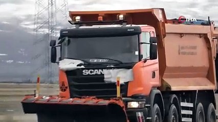 Mayıs ayında kar yağdı beyaza büründü