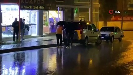 Motosiklet sürücüsüne kurşun yağdırdı