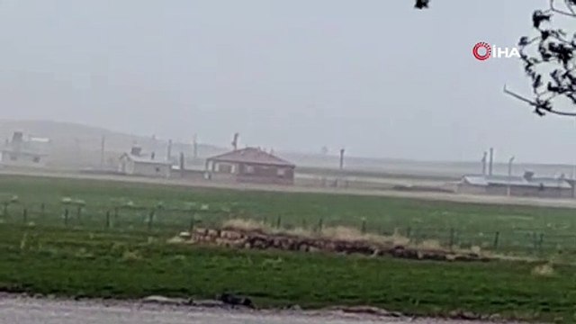 Göz gözü görmedi. Toz bulutu her yeri kapladı