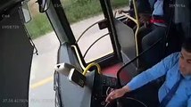 Otobüs şoförünün refleksi hayat kurtardı