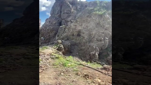 MSB görüntüleri paylaştı: İşte 2 PKK'lı teröristin teslim olma anı