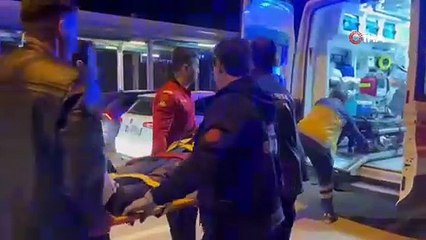 Bursa’da çekicinin paletlerine çarpan araç takla attı: 2 yaralı