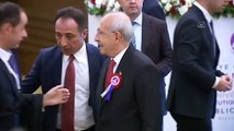 Erdoğan, AYM töreninde Kılıçdaroğlu'nun elini sıkmadı