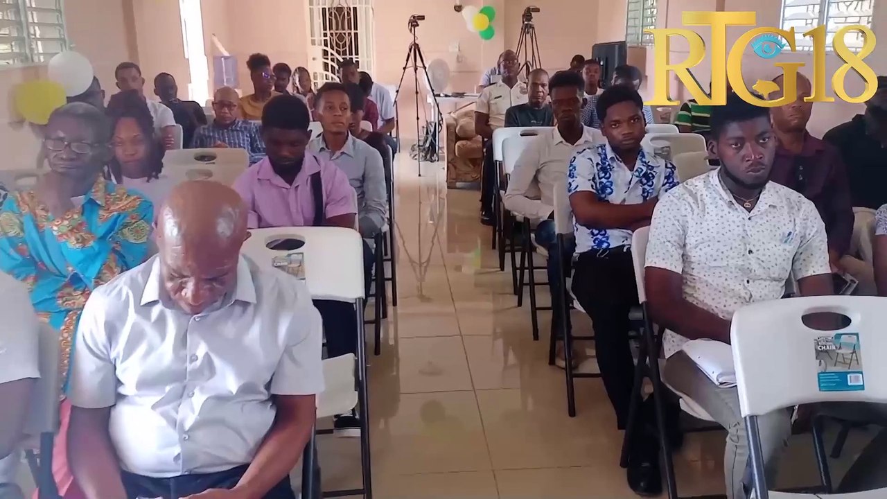 Fondasyon Radyo Tele Macaya reyalize yon konferans deba pou plis pase yon trantèn jounalis