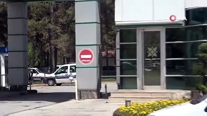 Güvenlik görevlisi kendini vurdu