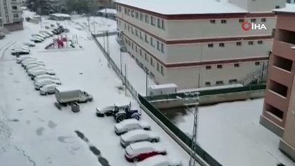 Kar çiftçiyi sevindirdi