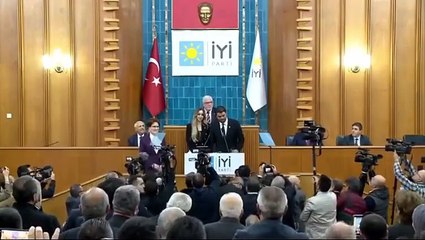 Hatay’ın sesi Gökhan Zan İYİ Parti’ye katıldı. Atatürk’ün o sözünü söyleyince ayakta alkışlandı