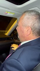 Cemal Enginyurt ‘eşkıya dünyaya hükümdar olmaz’ paylaşımı yaptı. Türk bayrağını eliyle tutarak ‘sana söz’ dedi