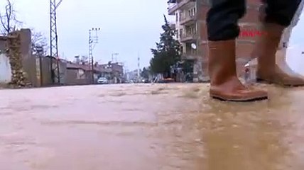 Malatya’da rögar taştı! Cadde göle döndü