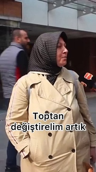 Pişmanlıkla dolu itiraf ‘Kendim adına çok pişmanım, çocuklarımın veremediği oy adına pişmanım’