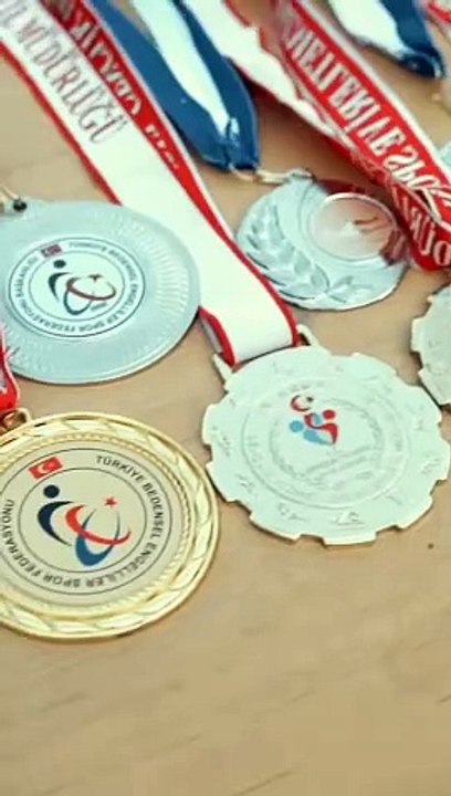 Haluk Levent'in müthiş klibi ortaya çıktı. Şark...