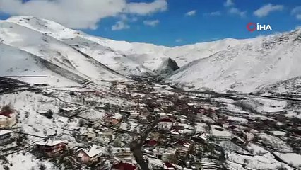 Nisan karı 80 köy yolunu kapattı