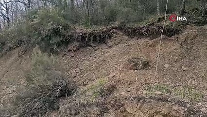 Bartın'da köy yolunda heyelan