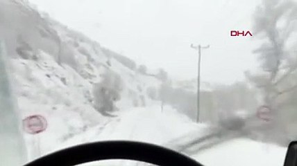 Tunceli-Erzincan karayolu TIR'lara kapatıldı