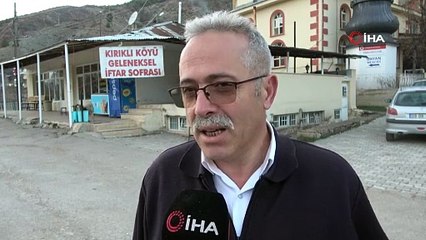 Yoldan geçenleri zorla çeviriyorlar. Kırıklı köyündeki gelenek 19 yıldır sürüyor