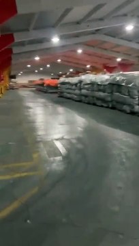 Kızılay'ın 35 tırlık çadırı depoda beklettiği ortaya çıktı. Ahbap'a çadır satması da gündem olmuştu