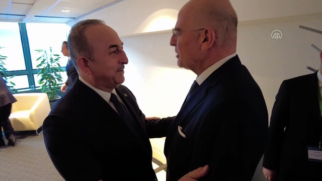 Çavuşoğlu, Brüksel'de Yunan mevkidaşı Dendias ile görüştü
