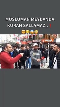 Sokak röportajı açık oturuma döndü herkes bu sözleri alkışladı: Allah'ı Kuran'ı seven adam miting meydanında Kuran sallamaz