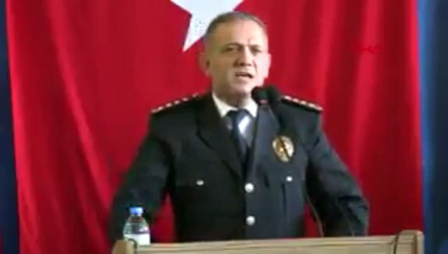 Mezun olan polislere bu konuşmayı yaptı kızağa çekildi: Polis müdüründen alkışlanacak sözler