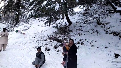 baraf main mazay #shorts #viral #trending #foryou #tiktok #delicious #gaming #reels#dailymotion #France #Pakistan #Algeria #India #USA #Iran #entertainment #tour #fun