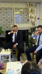 Masterchef Barbaros sevgilisine evlilik teklif ettiği anları paylaştı. ''Hayatta başıma gelen en güzel şeysin''