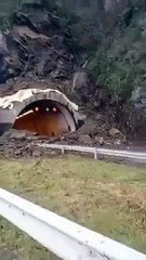 Karadeniz Sahil Yolu'ndaki tünelin girişi çöktü. Bu ülkede indiregandisiz yapılan bir şey yok mu