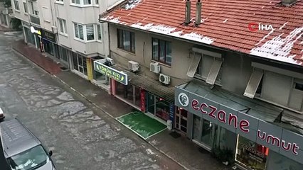 Balıkesir'de şiddetli dolu yağışı etkili oldu