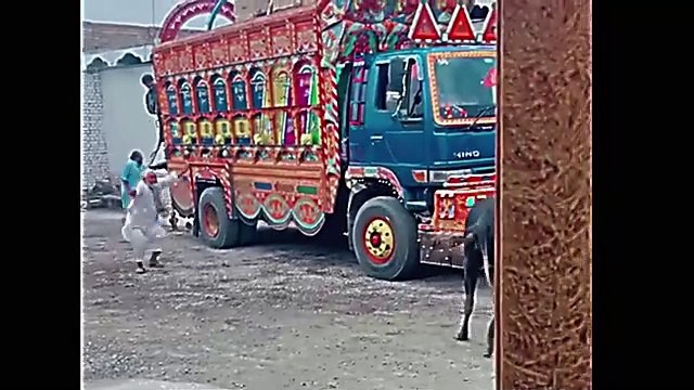 Anari Qasai Funny Moments Qurbani Bakra Eid 2024 Dangerous Bulls