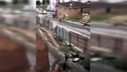 Pendik’te yol yarıldı. Apartmanlar tahliye edildi