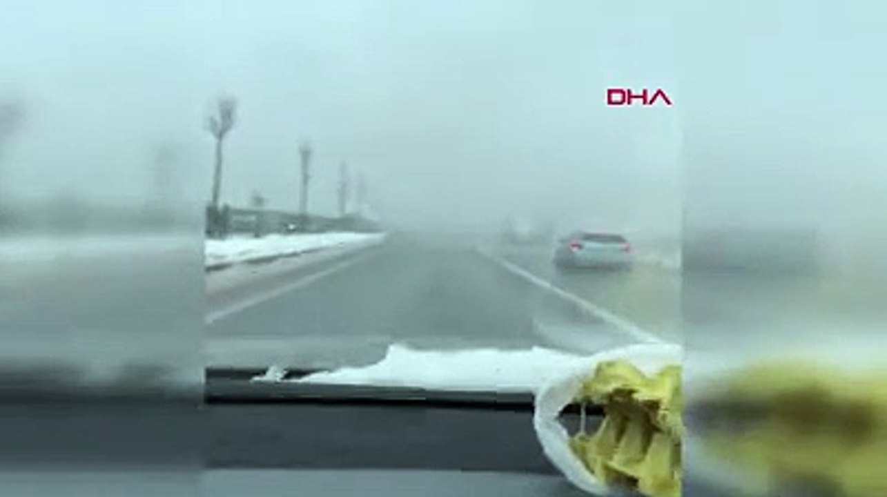 Ölene kadar bu görüntüyü unutmak mümkün değil. Arabada giderken sol tarafa baktılar