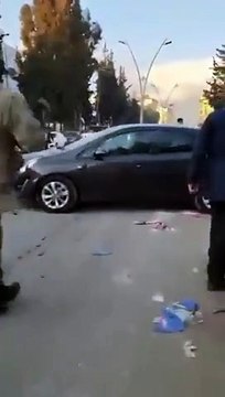 Deprem bölgesinde Türk askerine ateş açtılar. Görüntülerde ardı ardına silah sesleri duyuluyor