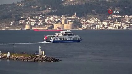 Bozcaada ve Gökçeada’ya tüm feribot seferleri iptal edildi