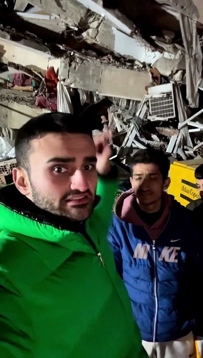 CZN Burak'tan Taha Duymaz ve ailesi için çağrı. "Lütfen herkesten yardım istiyorum"