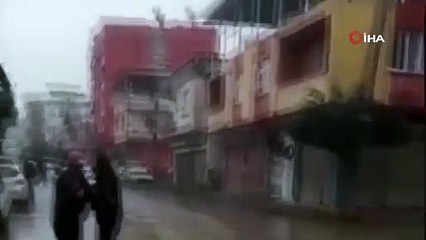 Osmaniye'de artçı sarsıntının ardından bir bina yerle bir oldu