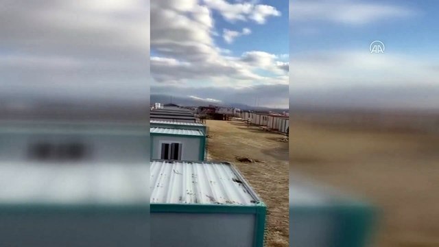 Bakan Kurum, Gaziantep'in İslahiye ilçesinde 500 konteyner kurduklarını bildirdi