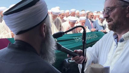 İsmail Efşan Hocaefendi'nin Merhûme Hanımının Cenâzesinde Yaptığım Tezkiye Konuşması