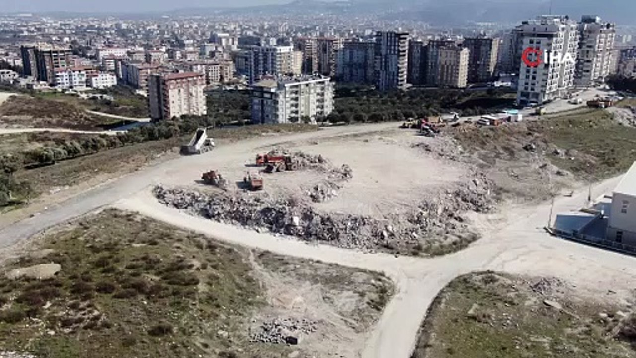 Hatay'da binaların enkazının döküldüğü alan belli oldu 