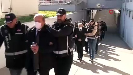 11 müteahhit ve mühendisten 5'i tutuklandı