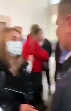 Sağlık bakanı Koca, depremzede sağlık çalışanının feryadını umursamadı