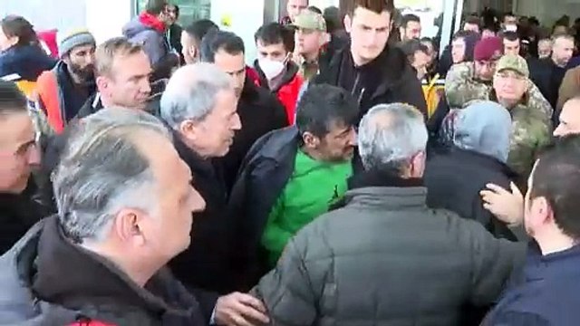 Bakan Akar ve Bakan Koca’dan Hatay kent merkezinde inceleme