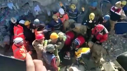 6 yaşındaki Miray 178'nci saatte enkazdan çıkarıldı. Hoşgeldin güzel kızımız