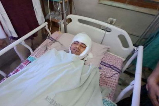 खुली जेल के बंदी को मारी गोली, चाकू से किया जानलेवा हमला